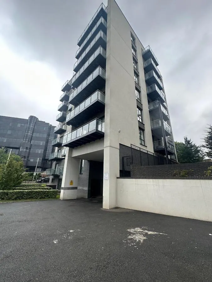 Uxbridge Apartment