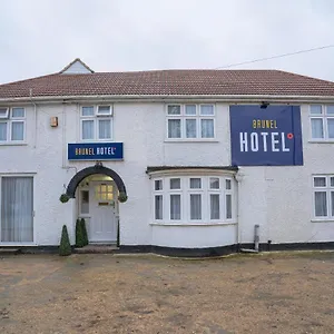 2* Hotel Oyo Brunel